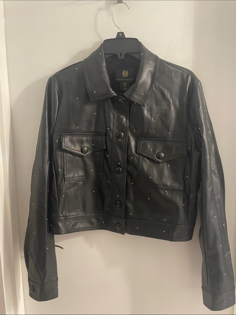 NWOT House of Harlow 1960 Med Black Vegan faux leather snap
 jacket small studs